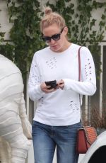 KATE HUDSON Leaves a Medical Spa in Brentwood 05/31/2017