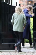 KATE MOSS Arrives at Her Home in London 06/11/2017