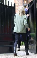 KATE MOSS Arrives at Her Home in London 06/11/2017