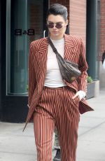 KENDALL JENNER Leaves Kanye West