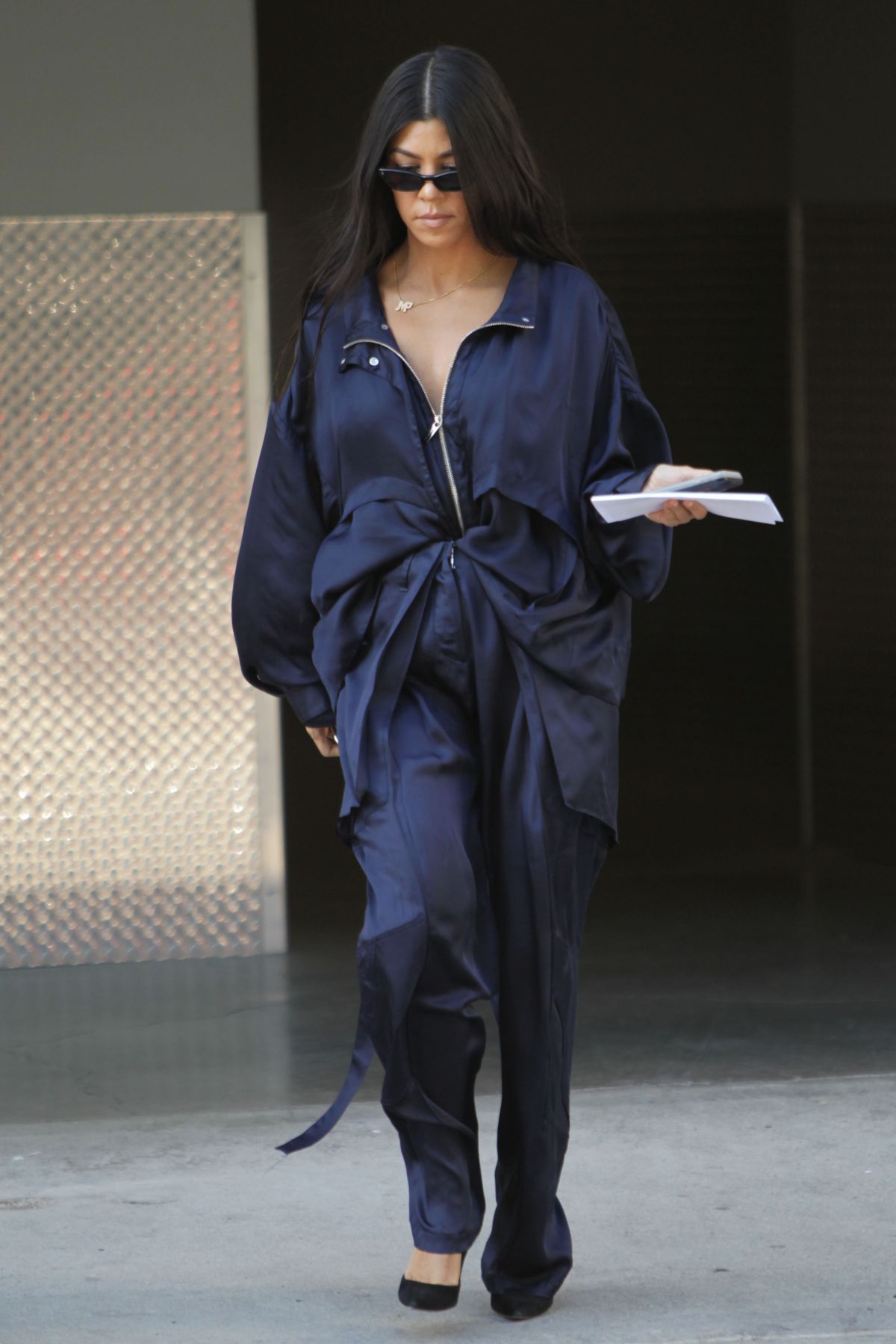 KIM KARDASHIAN Out and About in Los Angeles 06/13/2017 KIM KARDASHIAN Out and About in Los Angeles 06/13/2017