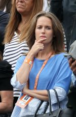 KIM SEARS Watching Her Husband Andy Murray at Roland Garros in Paris 06/03/2017