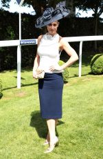 KIRSTY GALLACHER at Epsom Derby 2017 in Surrey 06/03/2017