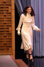 LORDE at Tonight Show Starring Jimmy Fallon 06/15/2017