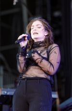 LORDE Performs at Governors Ball Music Festival in New York 06/02/2017