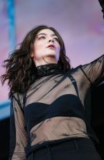 LORDE Performs at Governors Ball Music Festival in New York 06/02/2017