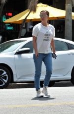 NATALIE PORTMAN Out in Los Feliz 06/06/2017