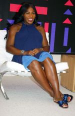 Pregnant SERENA WILLIAMS at Saint-Dermain Des Pres Apple Store in Paris 06/01/2017