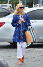 REESE WITHERSPOON Out and About in Santa Monica 06/08/2017