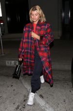 SOFIA RICHIE Leaves Craig