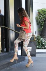 SOFIA VERGARA Shopping at Saks Fifth Avenue in Beverly Hills 06/03/2017
