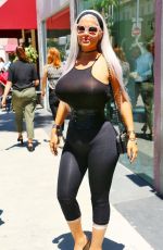SOPHIA WOLLERSHEIM Shopping at 3 Brothers Jewelry in Los Angeles 06/21/2017