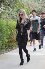 STACY FERGIE FERGUSON Heading to a Church in Los Angeles 06/11/2017