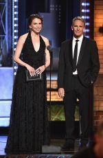SUTTON FOSTER at Tony Awards 2017 in New York 06/11/2017