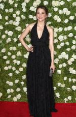 SUTTON FOSTER at Tony Awards 2017 in New York 06/11/2017
