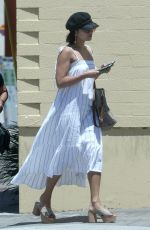 VANESSA and STELLA HUDGENS Out for Lunch in Los Angeles 06/17/2017