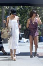 VANESSA and STELLA HUDGENS Out for Lunch in Los Angeles 06/17/2017