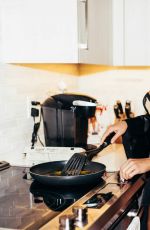 ARIANNY CELESTE - Breakfast Photoshoot 2017