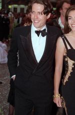 Best from the Past - ELIZABETH HURLEY at Four Weddings and a Funeral Premiere in London 05/11/1994