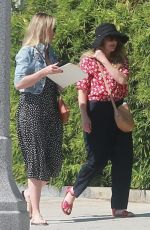 CAMERON DIAZ and DREW BARRYMORE Shopping at Melrose Place 07/15/2017