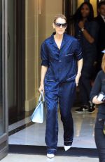 CELINE DION Leaves Her Hotel in Paris 07/04/2017