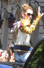 CELINE DION Leaves Her Hotel in Paris 07/08/2017
