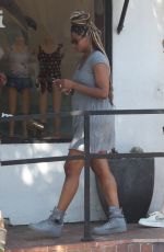 CIARA Shopping at Bell Bambini in West Hollywood 07/10/2017