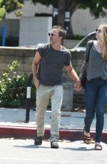 DEBORAH KAPLAN and Breckin Meyer Out for Lunch in Los Angeles 07/17/2017