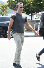 DEBORAH KAPLAN and Breckin Meyer Out for Lunch in Los Angeles 07/17/2017
