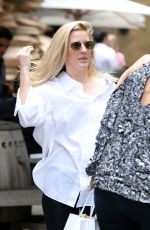 ELLIE GOULDING Out and About in London 07/12/2017