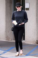 EMMA STONE Leaves a Doctor
