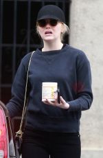 EMMA STONE Leaves a Doctor