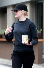 EMMA STONE Leaves a Doctor