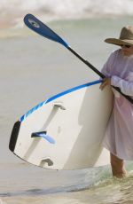 GLENN CLOSE Paddleboarding in Barbados 07/02/2017
