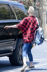 GWEN STEFANI Out in Los Angeles 07/06/2017