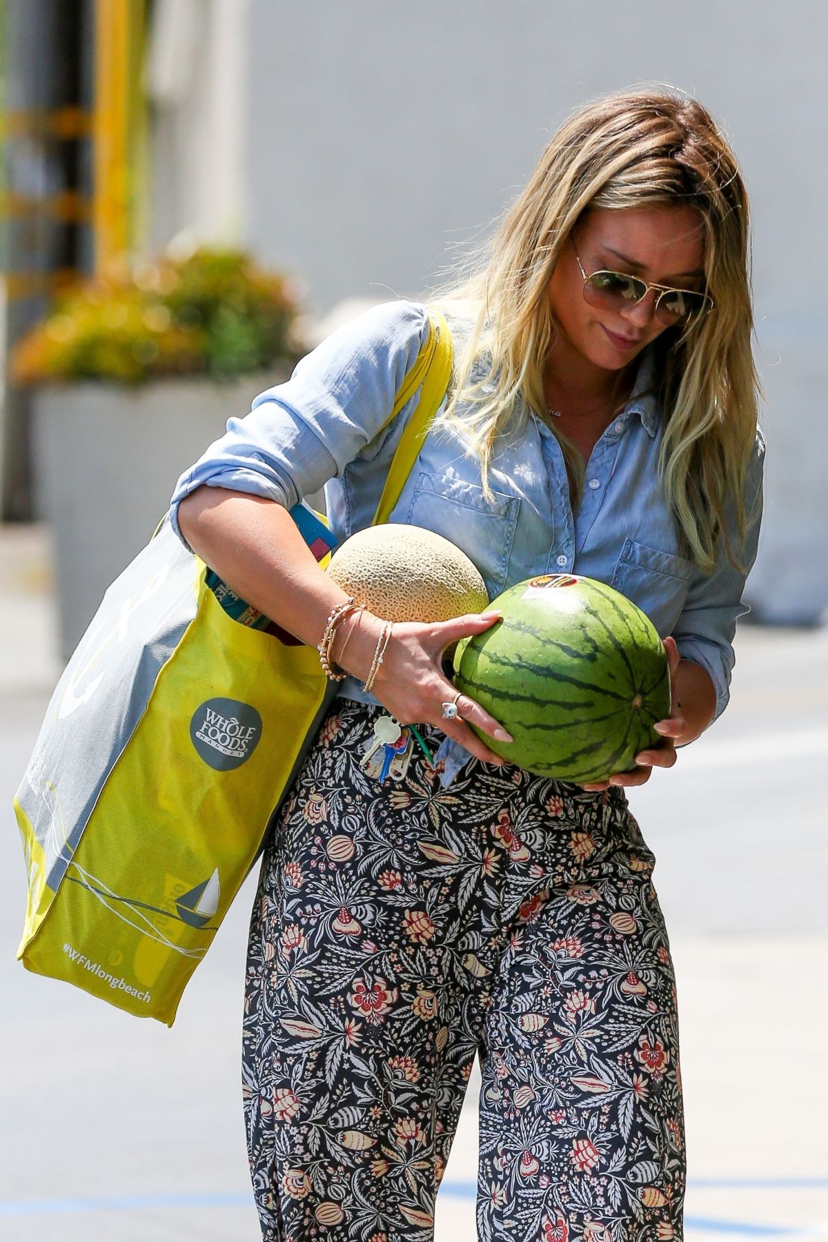 HILARY DUFF Shopping at Whole Foods in Beverly Hills 07/05 ...
