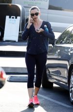 JENNIFER GARNER Leaves a Gym in Brentwood 07/04/2017