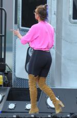 JENNIFER LOPEZ at Rehearsal for Macy
