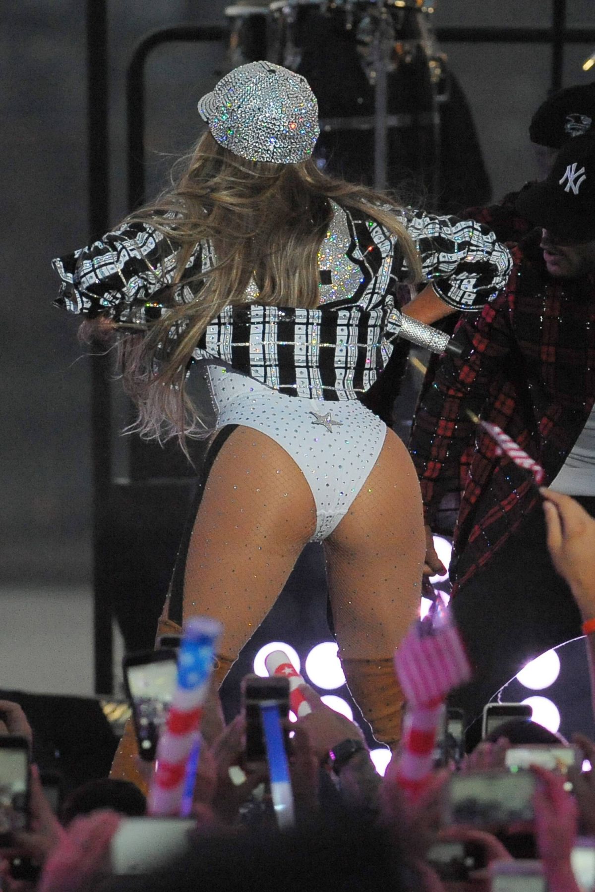 Jennifer lopez in panties