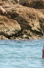 JESSICA ALBA Paddleboarding on Vacation in Honolulu 07/14/2017