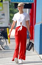 KARLIE KLOSS Out in New York 07/20/2017