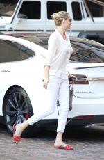 KATE UPTON Out and About in Bever;y HIlls 07/27/2017