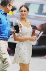 KATHARINE MCPHEE on the Set of The Lost Wife of Roberts Durst 07/11/2017
