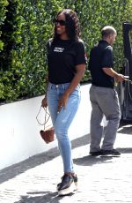 KELLY ROWLAND Out for Lunch at Cecconi