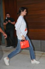 KENDALL JENNER Leaves Her Apartment in New York 07/29/2017