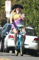KESHA Out Riding a Bikes in Venice Beach 07/08/2017