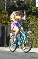 KESHA Out Riding a Bikes in Venice Beach 07/08/2017