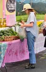 KIERNAN SHIPKA Shopping at Farmer