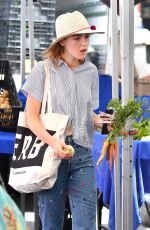 KIERNAN SHIPKA Shopping at Farmer