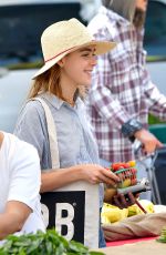 KIERNAN SHIPKA Shopping at Farmer